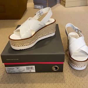 NIB Vince Camuto platform sandals